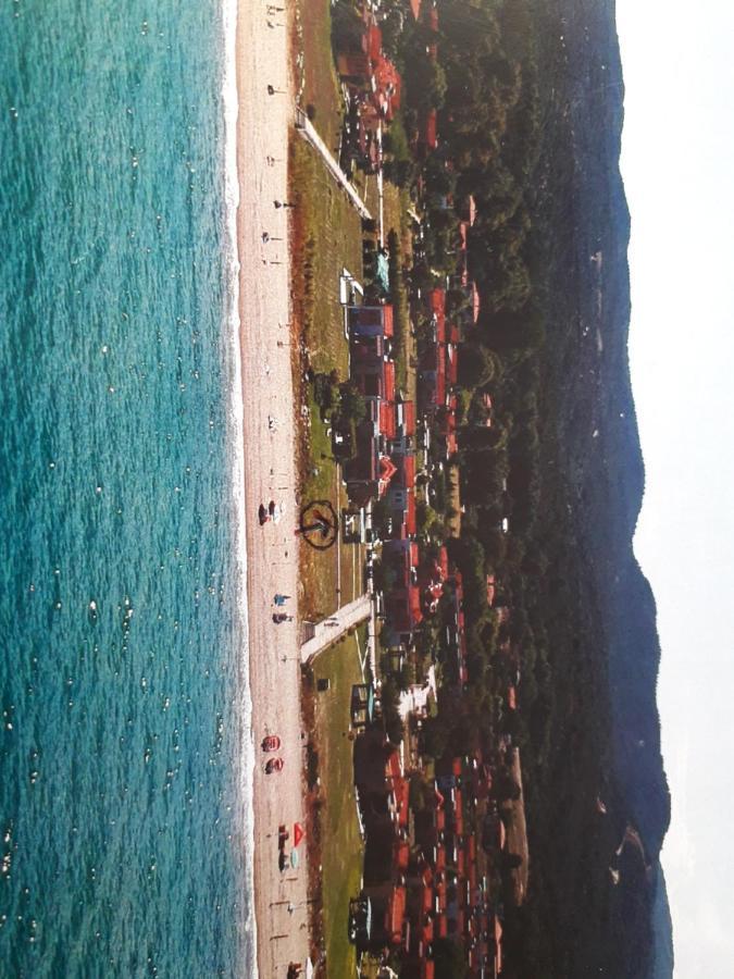 Holiday home Seafront House With Garden Ierissos