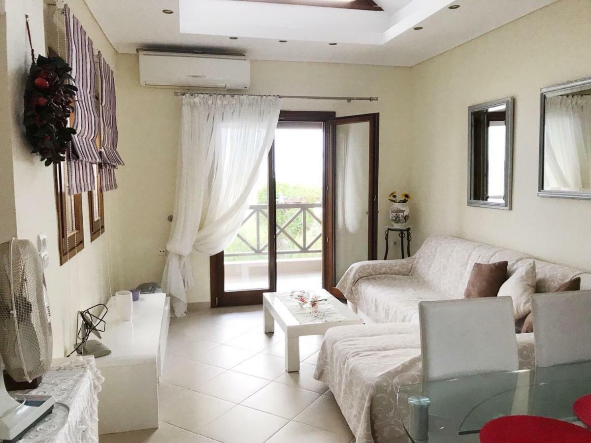 Seafront House With Garden Holiday home Ierissos
