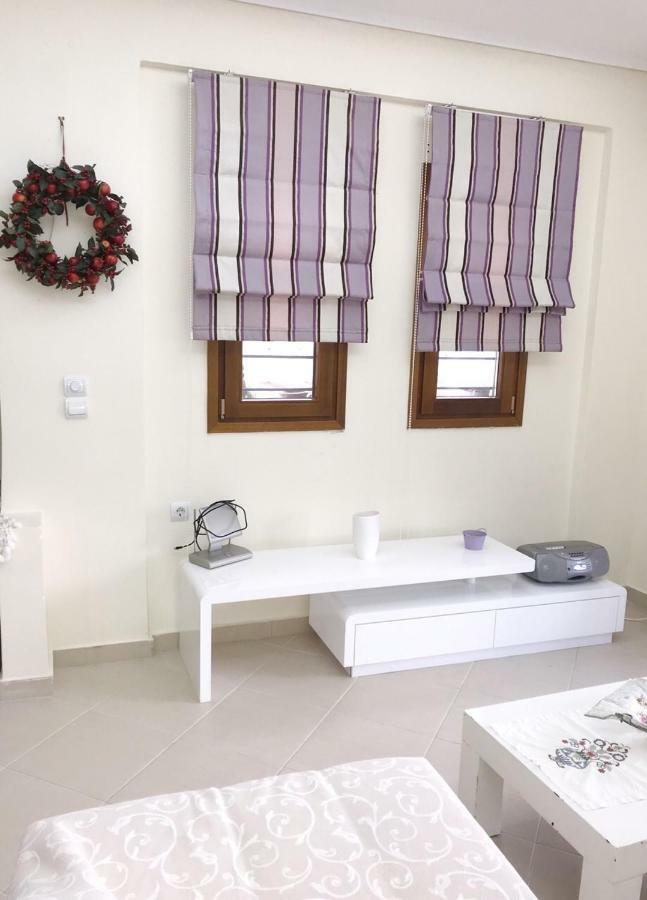 Seafront House With Garden Holiday home Ierissos